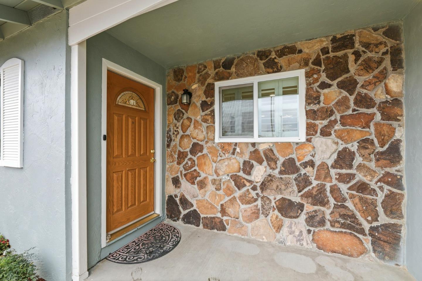 Detail Gallery Image 5 of 34 For 3165 Coldwater Dr, San Jose,  CA 95148 - 4 Beds | 3 Baths