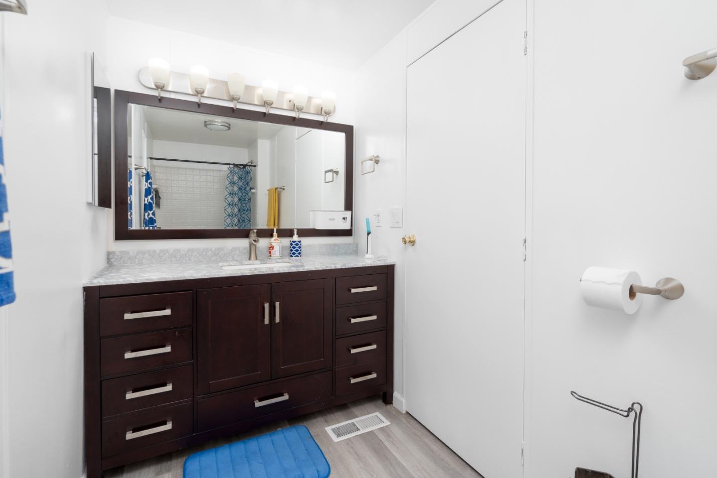 Detail Gallery Image 9 of 11 For 2150 Almaden Road #73,  San Jose,  CA 95125 - 2 Beds | 2 Baths