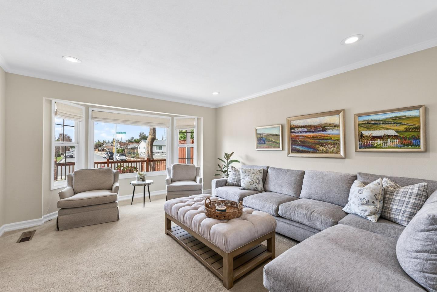 Detail Gallery Image 13 of 84 For 6050 Castello Dr, San Jose,  CA 95120 - 5 Beds | 2/1 Baths