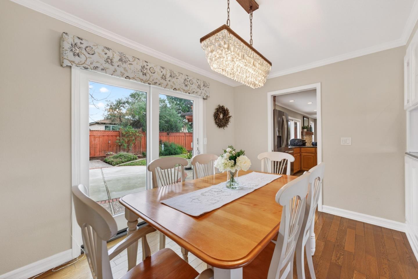 Detail Gallery Image 18 of 84 For 6050 Castello Dr, San Jose,  CA 95120 - 5 Beds | 2/1 Baths