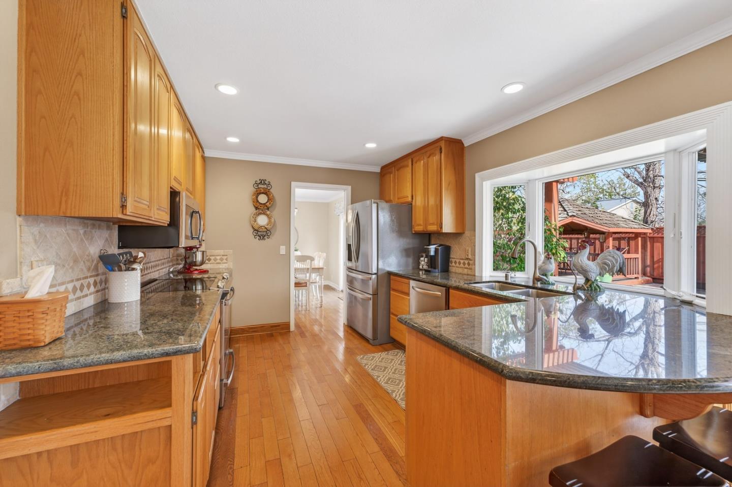 Detail Gallery Image 27 of 84 For 6050 Castello Dr, San Jose,  CA 95120 - 5 Beds | 2/1 Baths