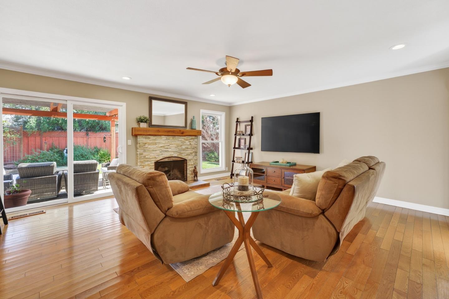 Detail Gallery Image 29 of 84 For 6050 Castello Dr, San Jose,  CA 95120 - 5 Beds | 2/1 Baths