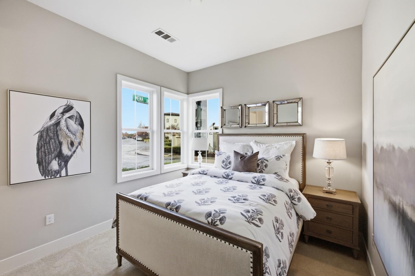 Detail Gallery Image 14 of 40 For 3103 Mena Dr, San Mateo,  CA 94403 - 4 Beds | 4/1 Baths
