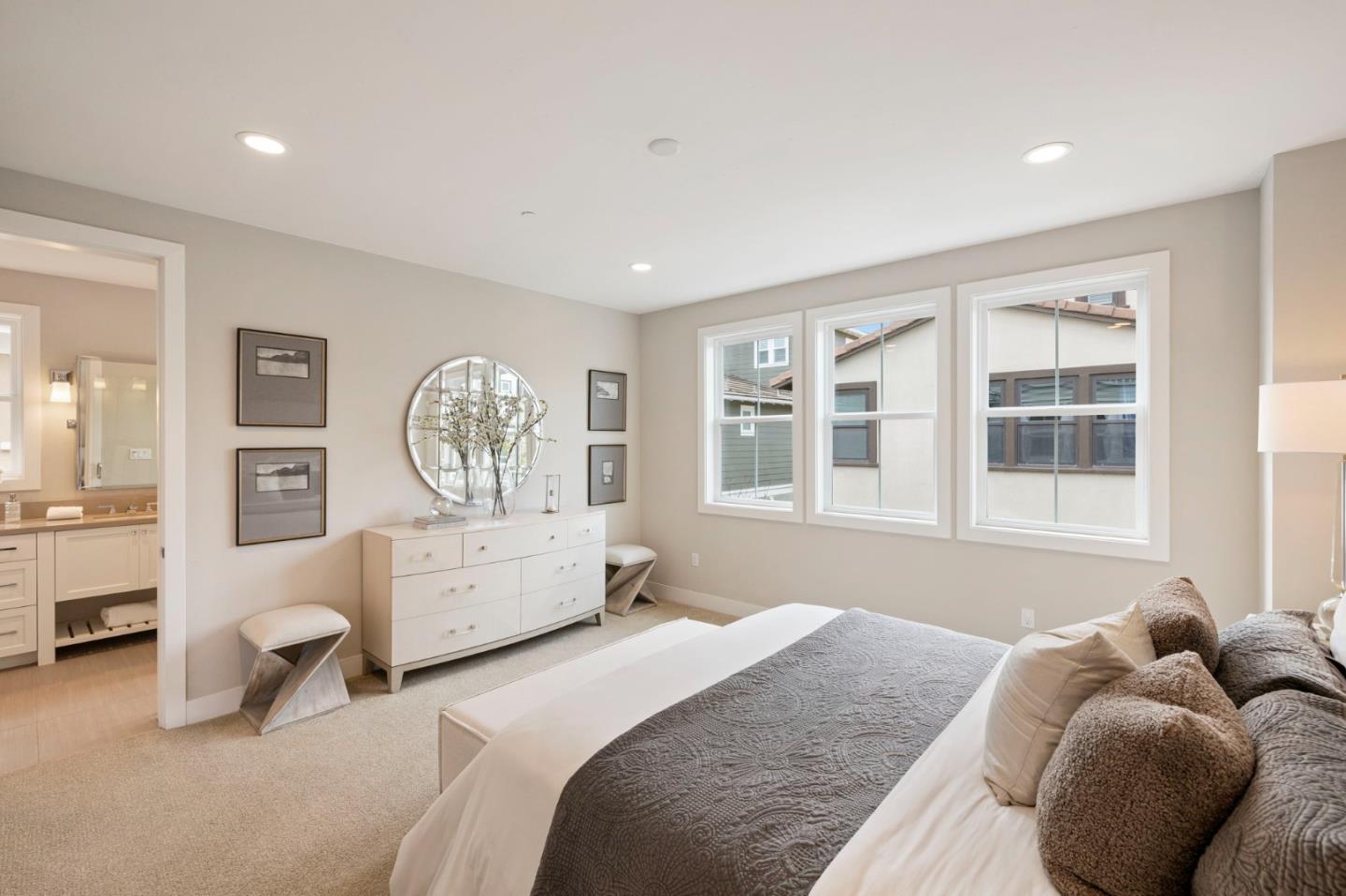 Detail Gallery Image 22 of 40 For 3103 Mena Dr, San Mateo,  CA 94403 - 4 Beds | 4/1 Baths