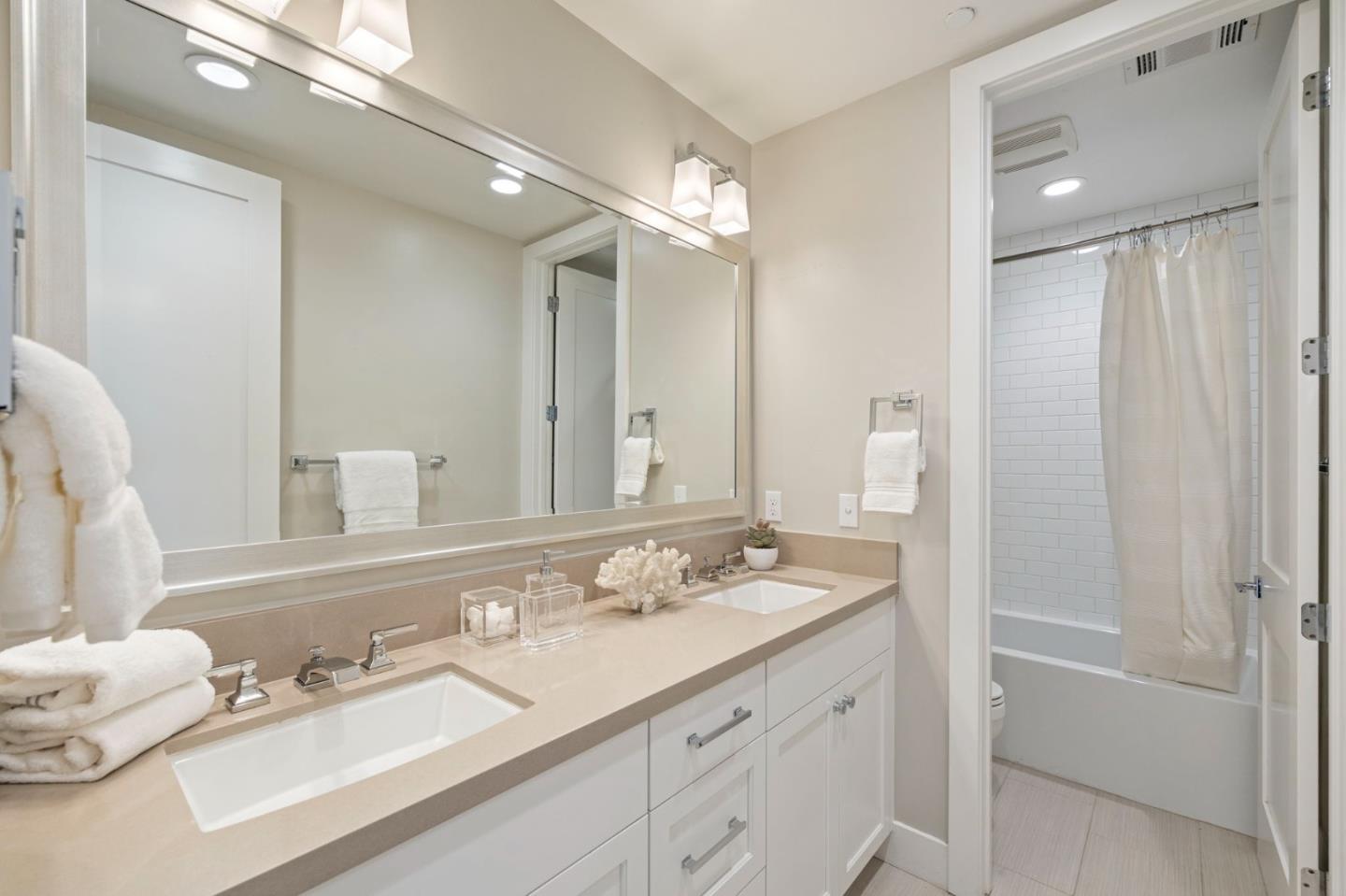 Detail Gallery Image 29 of 40 For 3103 Mena Dr, San Mateo,  CA 94403 - 4 Beds | 4/1 Baths