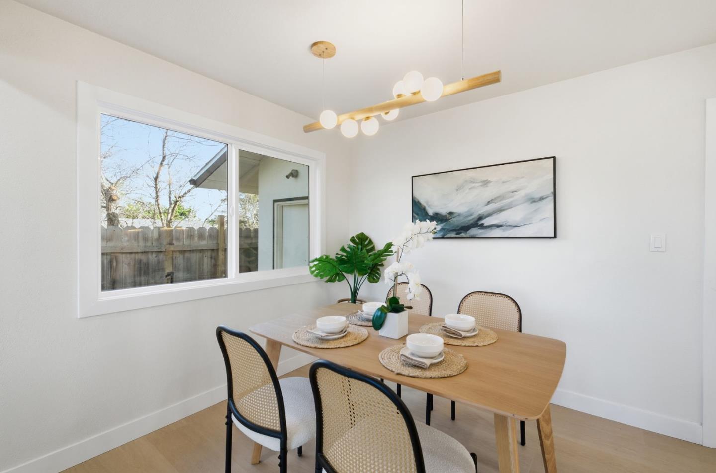 Detail Gallery Image 12 of 36 For 383 River View Dr, San Jose,  CA 95111 - 3 Beds | 2 Baths