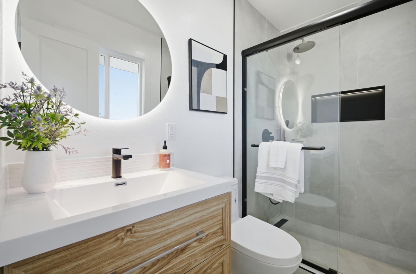 Detail Gallery Image 21 of 36 For 383 River View Dr, San Jose,  CA 95111 - 3 Beds | 2 Baths