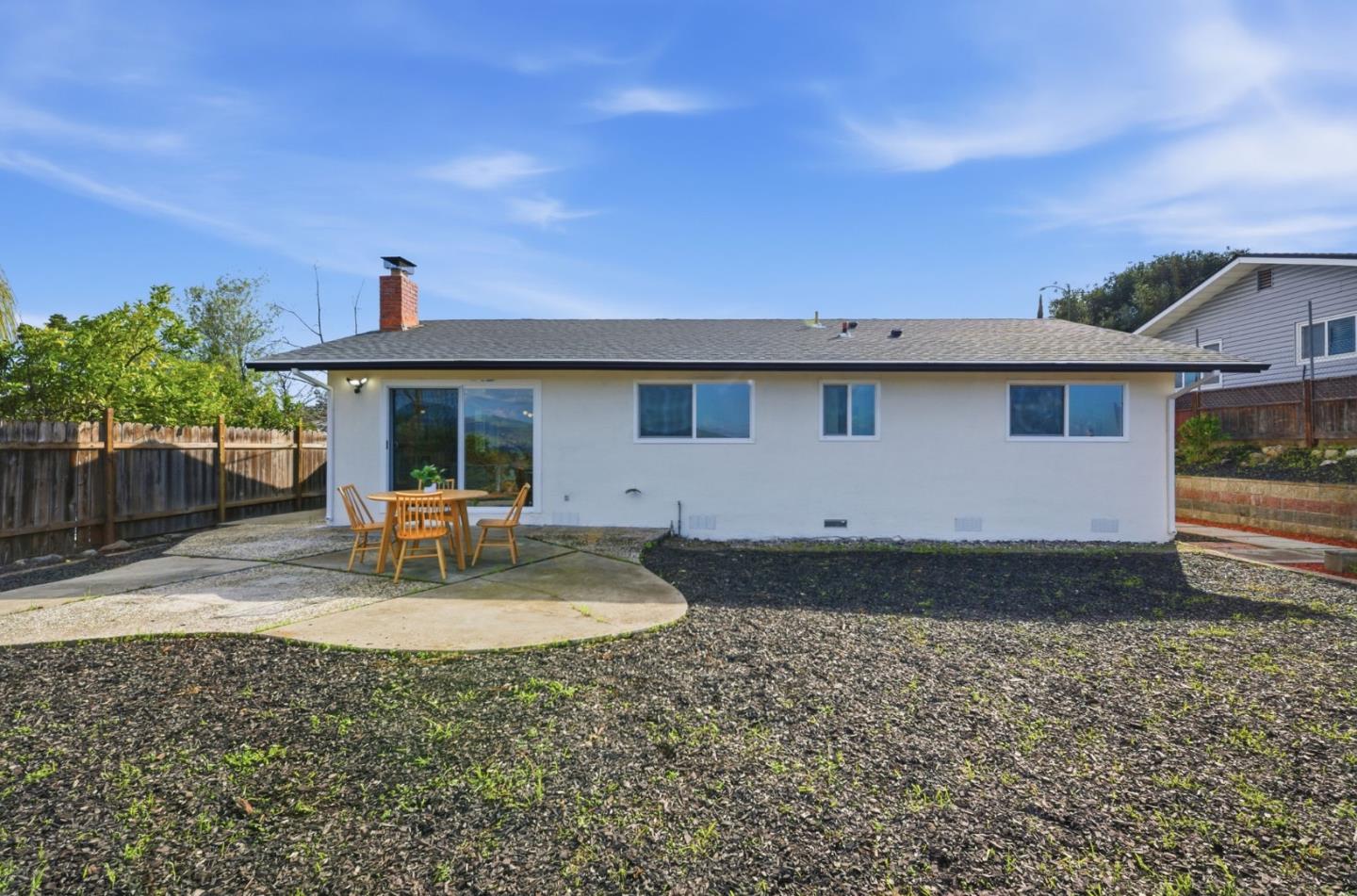 Detail Gallery Image 26 of 36 For 383 River View Dr, San Jose,  CA 95111 - 3 Beds | 2 Baths