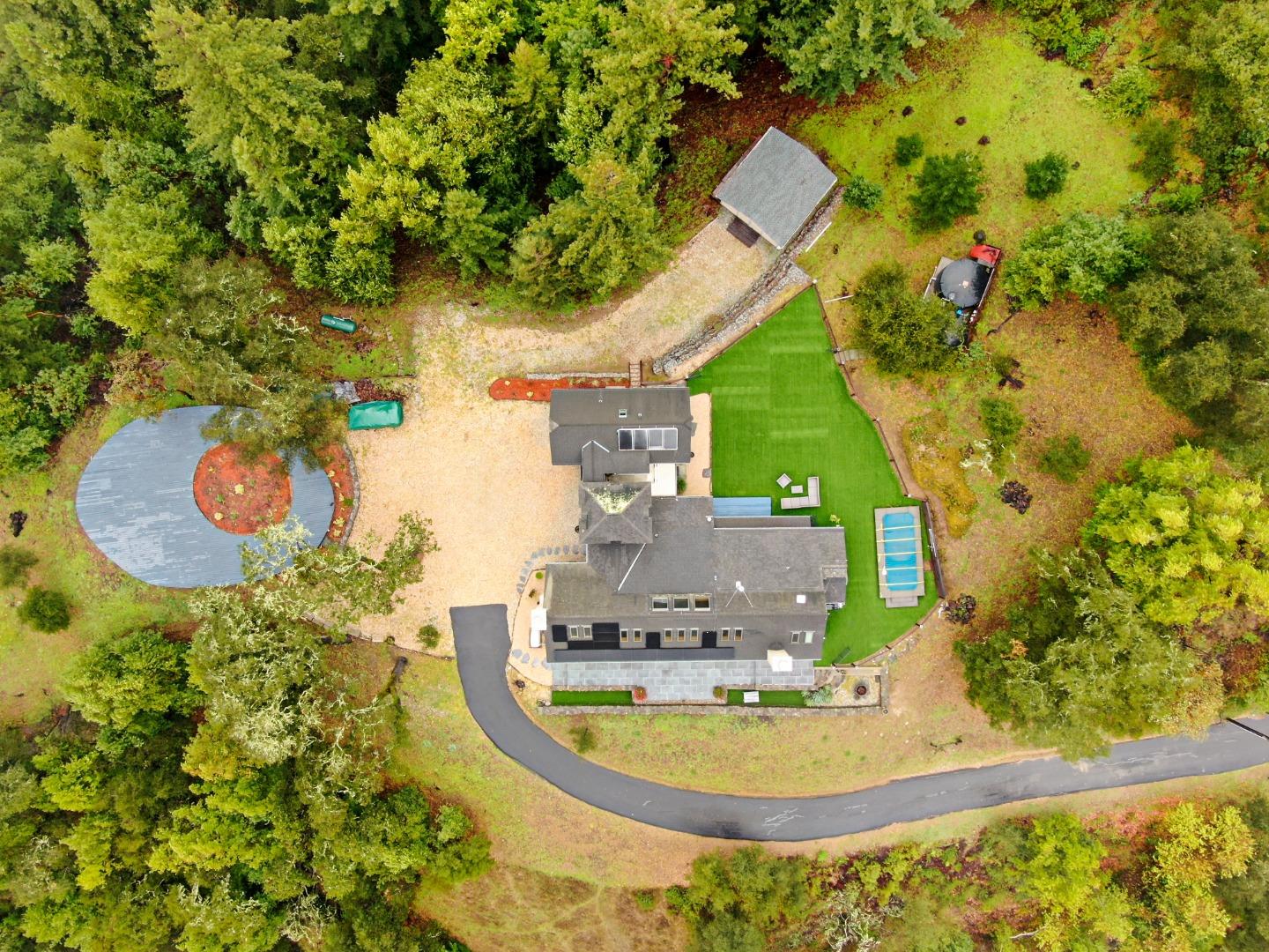 Detail Gallery Image 12 of 73 For 15220 Upper Ellen Rd, Los Gatos,  CA 95033 - 4 Beds | 3 Baths