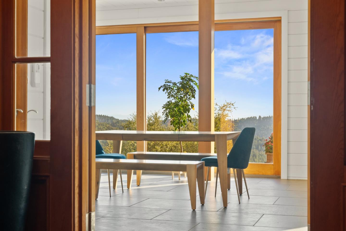 Detail Gallery Image 17 of 73 For 15220 Upper Ellen Rd, Los Gatos,  CA 95033 - 4 Beds | 3 Baths