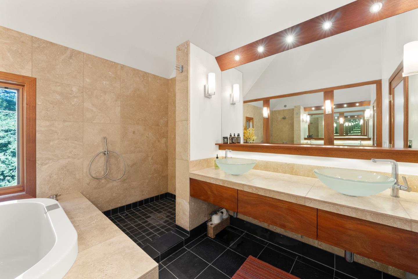 Detail Gallery Image 50 of 73 For 15220 Upper Ellen Rd, Los Gatos,  CA 95033 - 4 Beds | 3 Baths