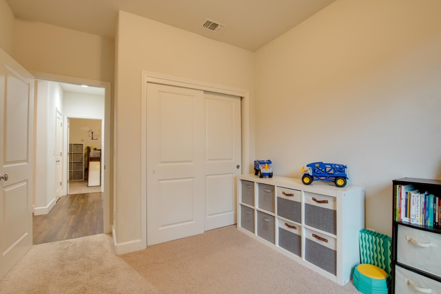 Detail Gallery Image 19 of 42 For 542 Cadiz Dr, Hollister,  CA 95023 - 3 Beds | 2 Baths