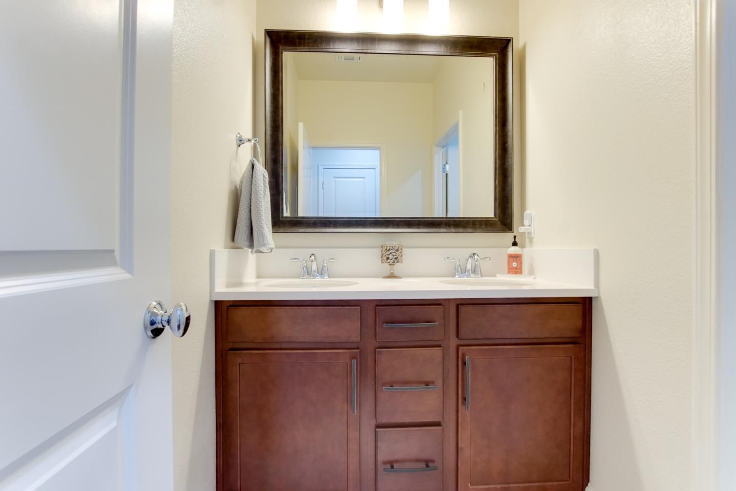 Detail Gallery Image 20 of 42 For 542 Cadiz Dr, Hollister,  CA 95023 - 3 Beds | 2 Baths