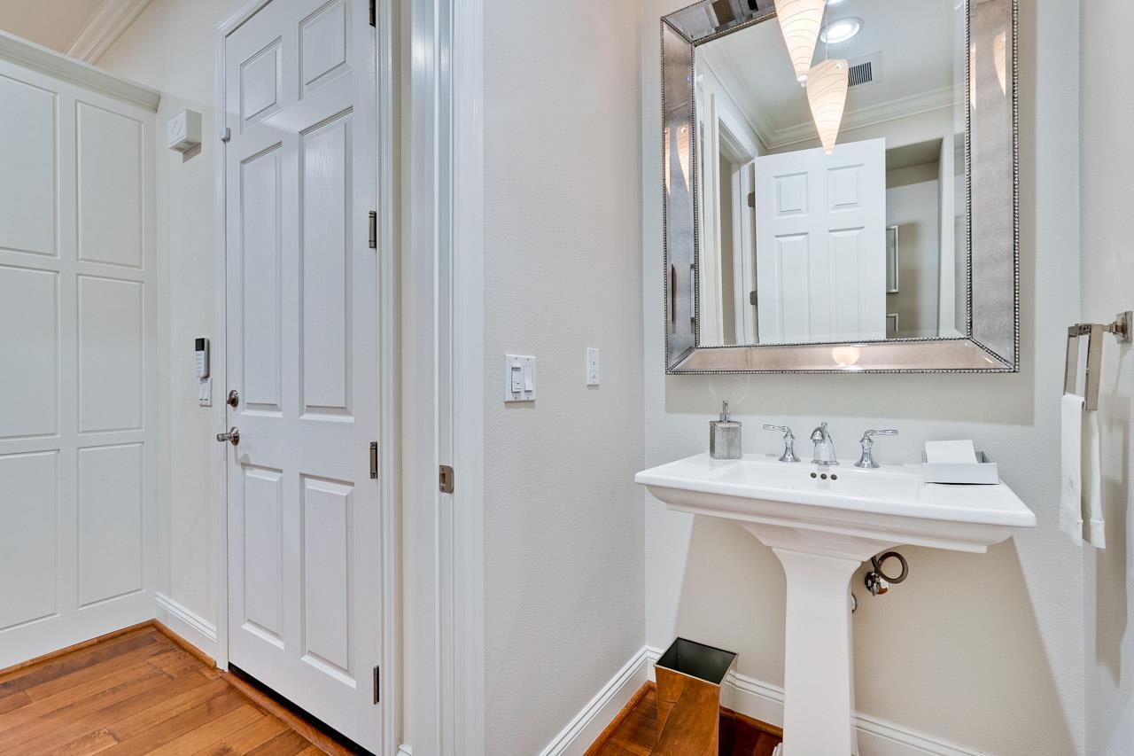 Detail Gallery Image 21 of 71 For 2812 Paseo Ln, San Jose,  CA 95124 - 4 Beds | 4/1 Baths