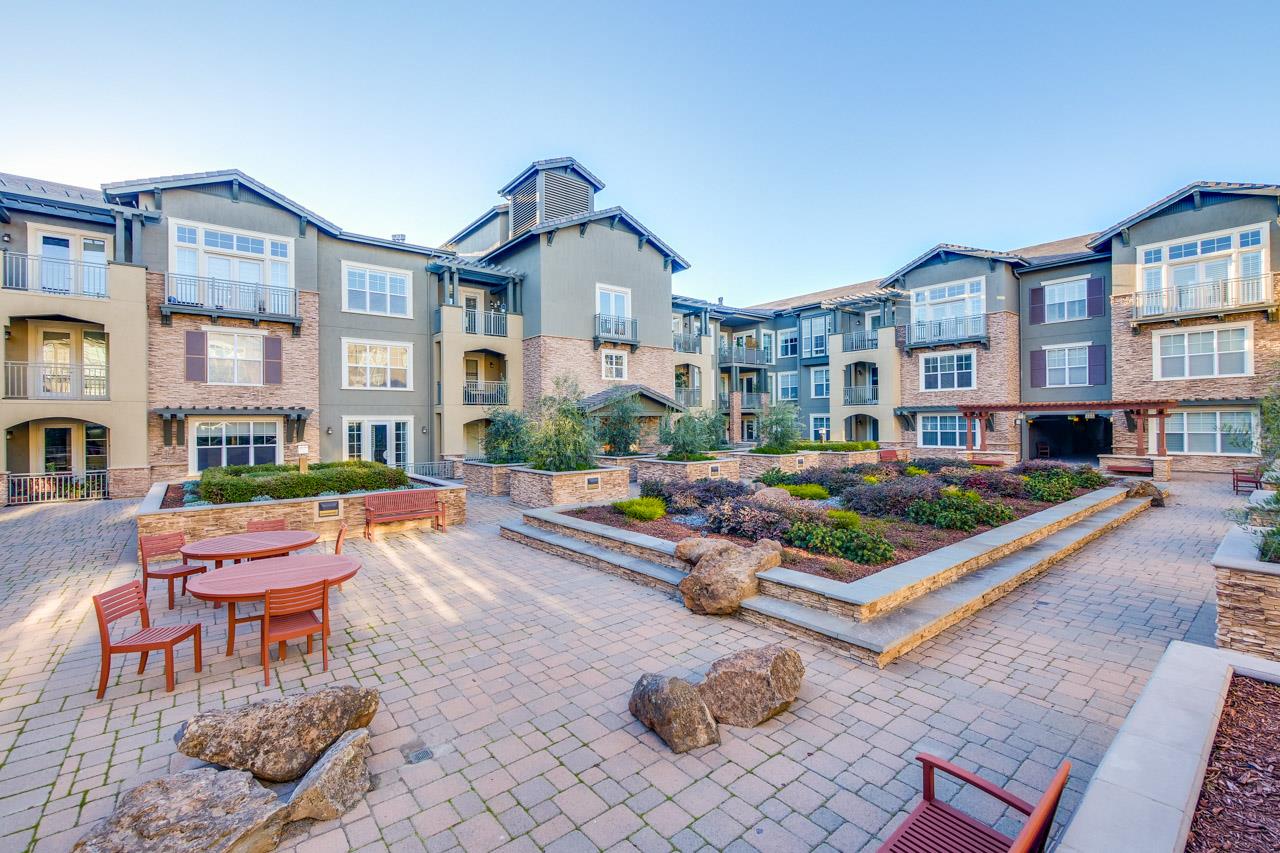 Detail Gallery Image 68 of 71 For 2812 Paseo Ln, San Jose,  CA 95124 - 4 Beds | 4/1 Baths