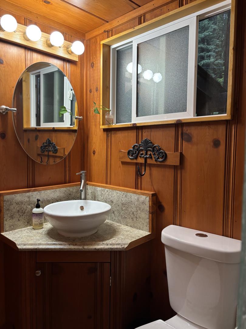 Detail Gallery Image 11 of 12 For 155 Mcgaffigan Mill Rd, Boulder Creek,  CA 95006 - 2 Beds | 1 Baths