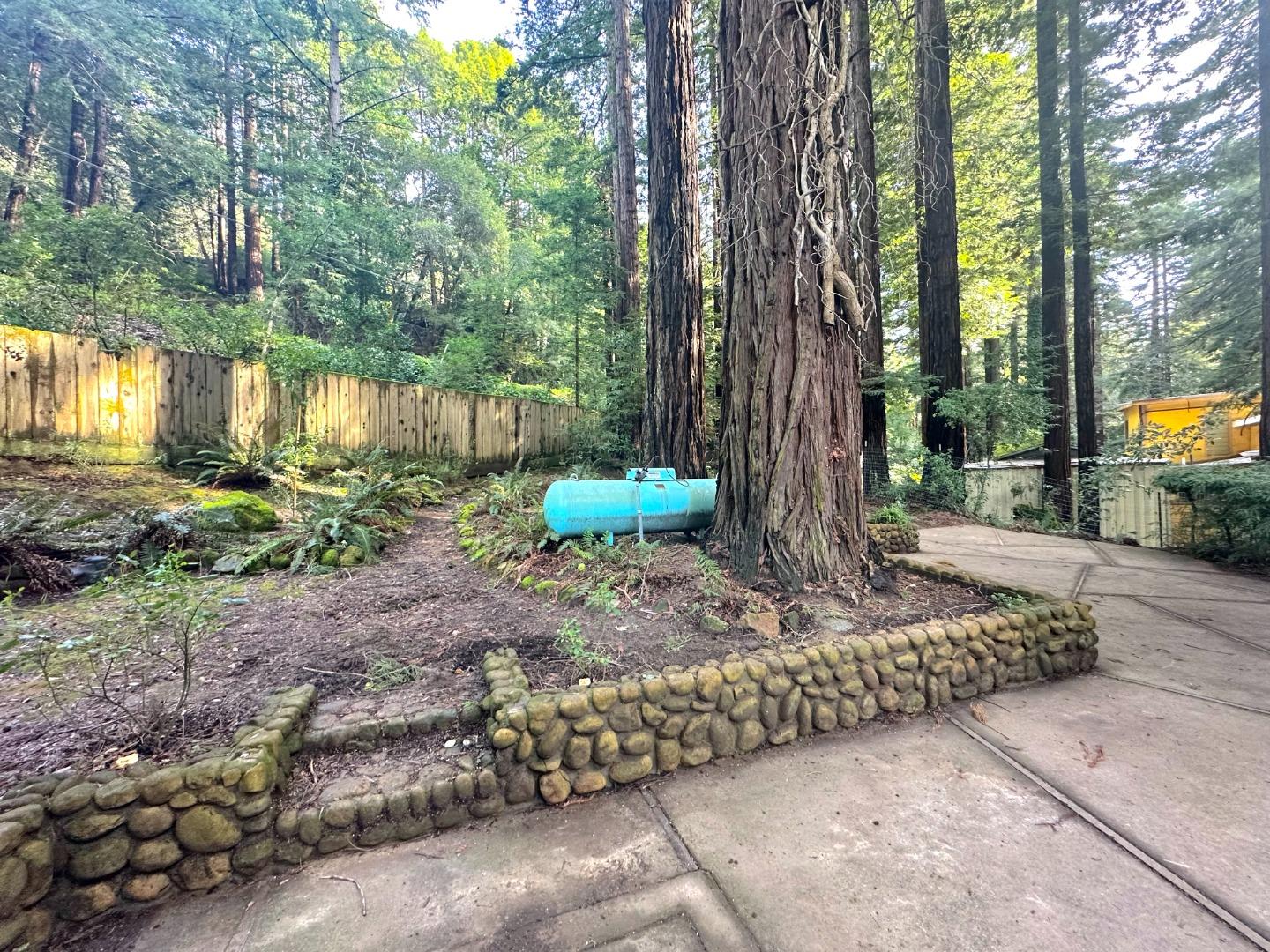 Detail Gallery Image 23 of 28 For 155 Mcgaffigan Mill Rd, Boulder Creek,  CA 95006 - 2 Beds | 1 Baths