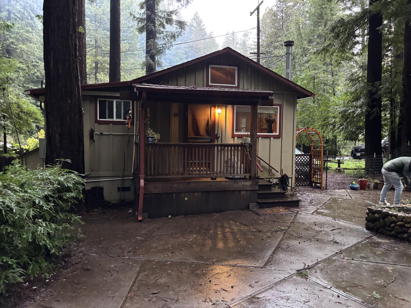 Detail Gallery Image 3 of 12 For 155 Mcgaffigan Mill Rd, Boulder Creek,  CA 95006 - 2 Beds | 1 Baths