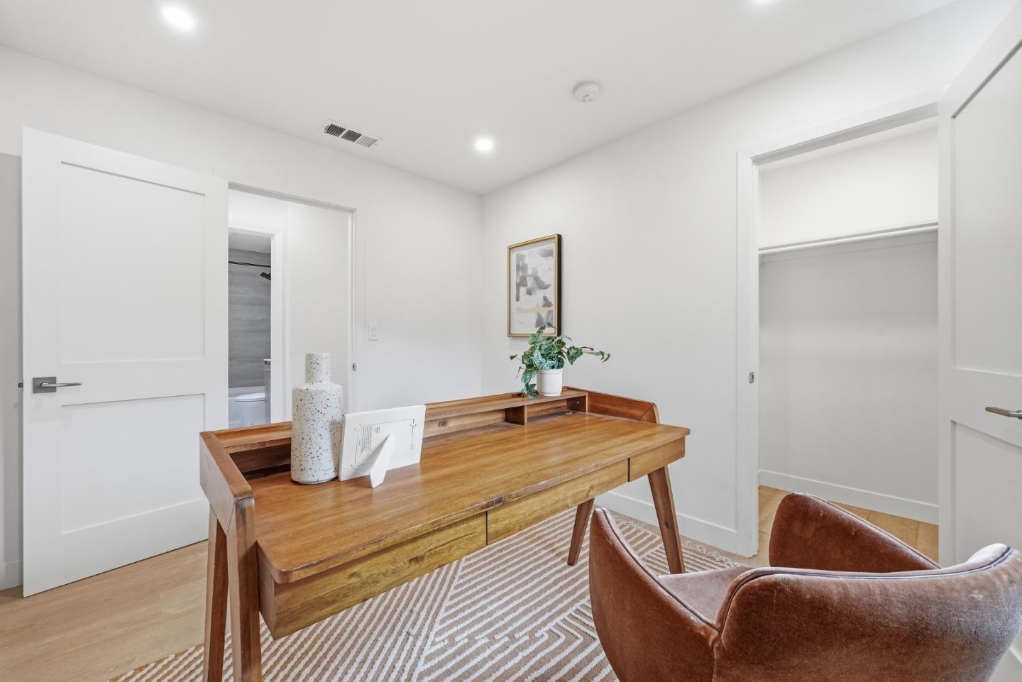 Detail Gallery Image 21 of 53 For 1952 Eisenhower Dr, Santa Clara,  CA 95054 - 5 Beds | 4 Baths