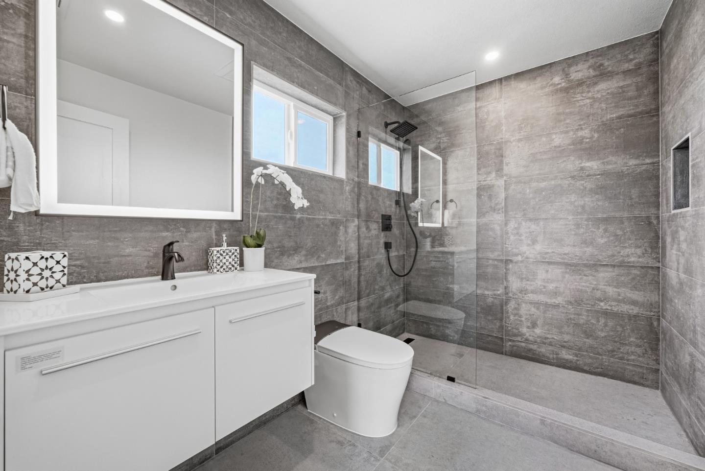 Detail Gallery Image 39 of 53 For 1952 Eisenhower Dr, Santa Clara,  CA 95054 - 5 Beds | 4 Baths