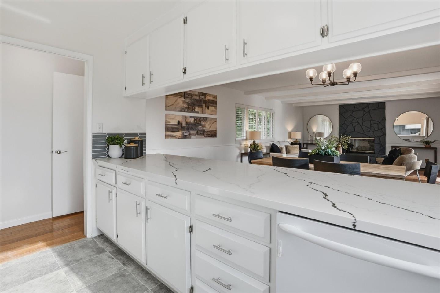 Detail Gallery Image 11 of 36 For 10955 Edgemont Dr, San Jose,  CA 95127 - 2 Beds | 3 Baths