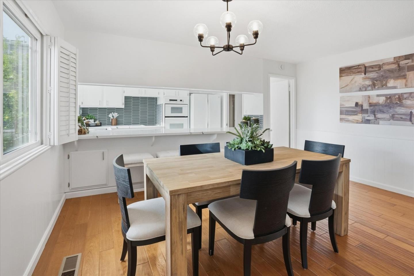 Detail Gallery Image 16 of 36 For 10955 Edgemont Dr, San Jose,  CA 95127 - 2 Beds | 3 Baths