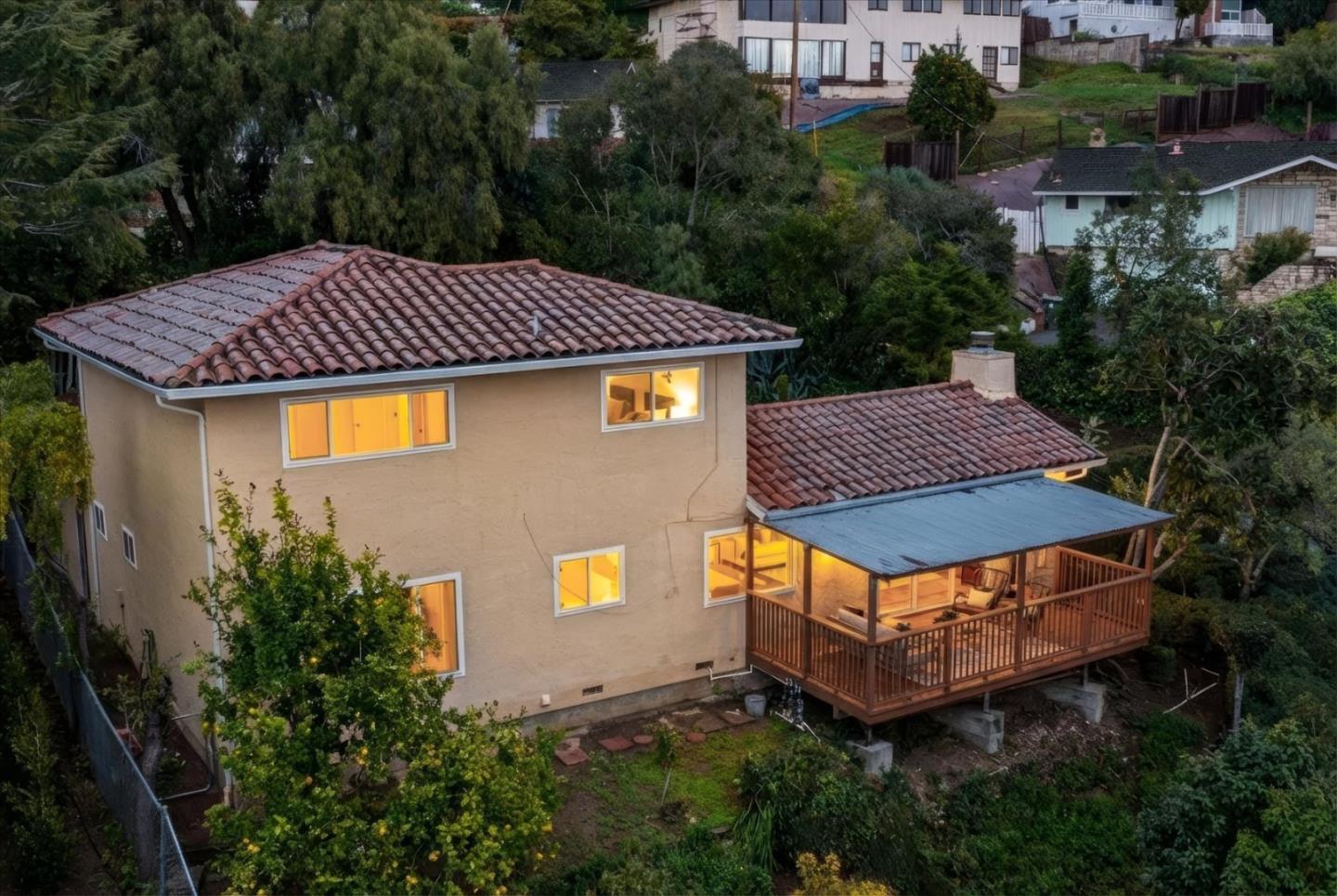 Detail Gallery Image 5 of 36 For 10955 Edgemont Dr, San Jose,  CA 95127 - 2 Beds | 3 Baths