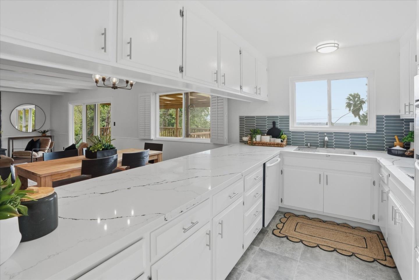 Detail Gallery Image 9 of 36 For 10955 Edgemont Dr, San Jose,  CA 95127 - 2 Beds | 3 Baths