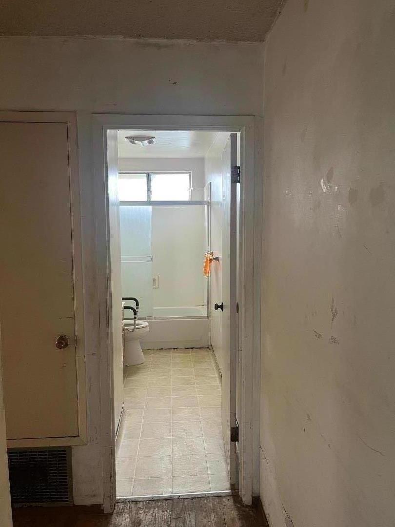 Detail Gallery Image 10 of 13 For 2286 Meadowlark St, San Pablo,  CA 94806 - 3 Beds | 2 Baths