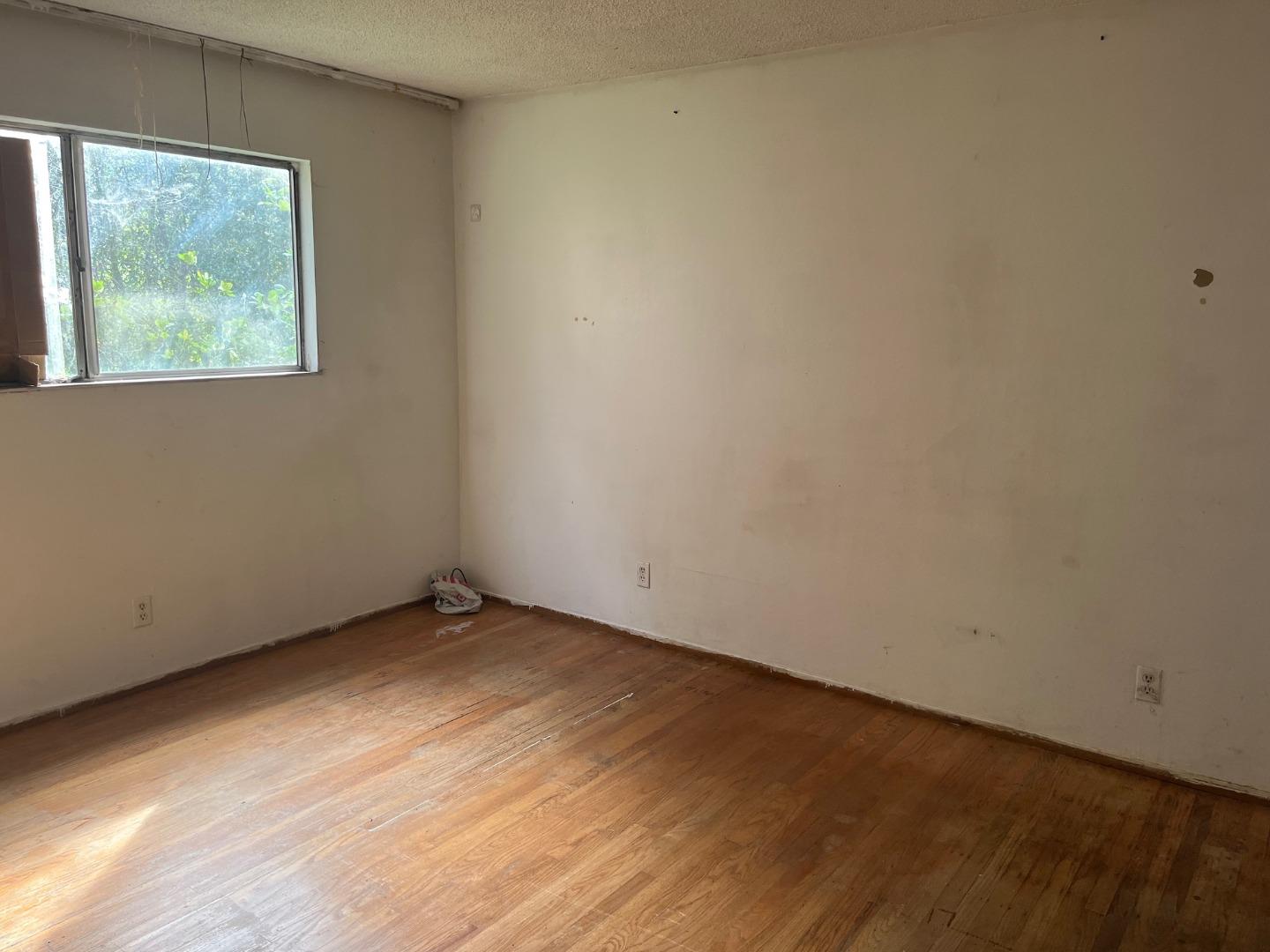 Detail Gallery Image 7 of 13 For 2286 Meadowlark St, San Pablo,  CA 94806 - 3 Beds | 2 Baths