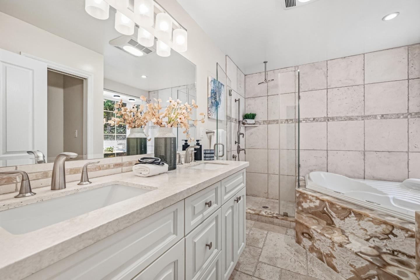 Detail Gallery Image 17 of 39 For 3202 E Laurel Creek Rd, Belmont,  CA 94002 - 3 Beds | 3 Baths