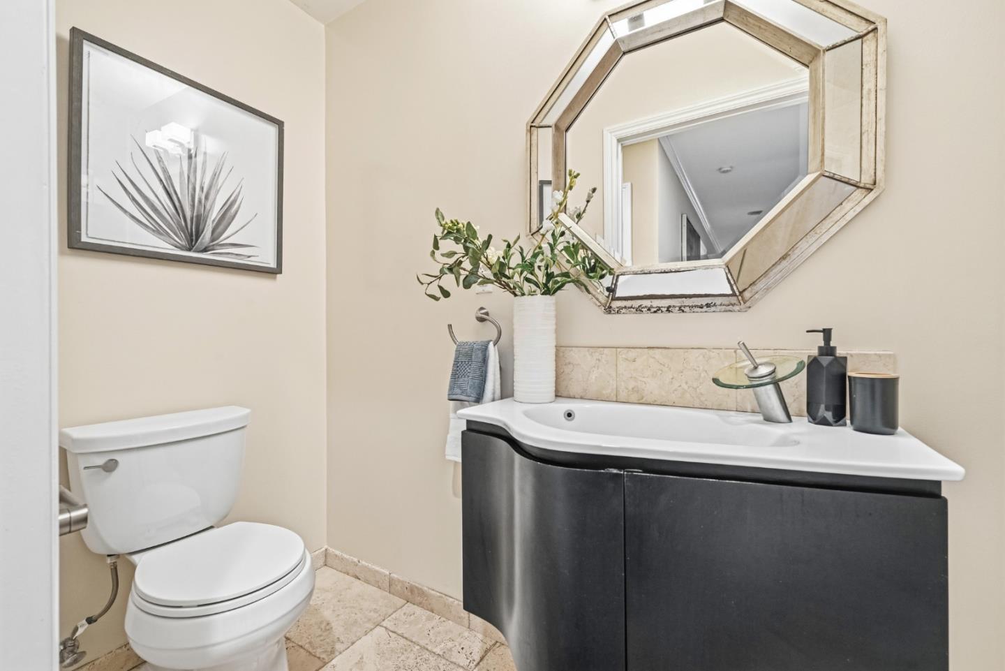 Detail Gallery Image 23 of 39 For 3202 E Laurel Creek Rd, Belmont,  CA 94002 - 3 Beds | 3 Baths