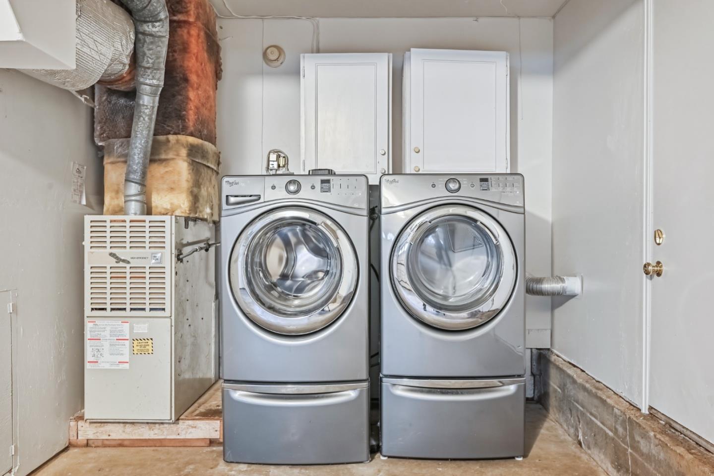 Detail Gallery Image 33 of 39 For 3202 E Laurel Creek Rd, Belmont,  CA 94002 - 3 Beds | 3 Baths