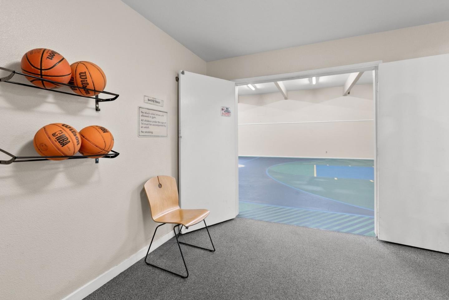 Detail Gallery Image 33 of 35 For 281 Tradewinds Dr #7,  San Jose,  CA 95123 - 1 Beds | 1 Baths