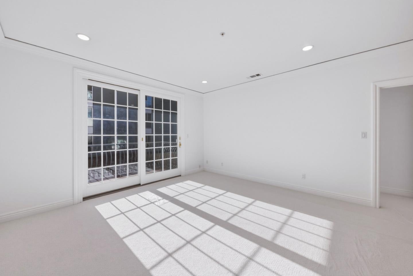 Detail Gallery Image 13 of 60 For 153 N. San Mateo Dr #204,  San Mateo,  CA 94401 - 2 Beds | 2 Baths