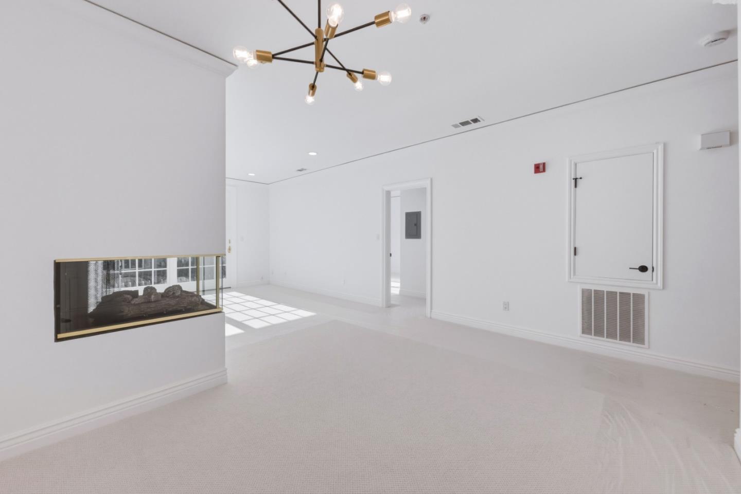 Detail Gallery Image 19 of 60 For 153 N. San Mateo Dr #204,  San Mateo,  CA 94401 - 2 Beds | 2 Baths