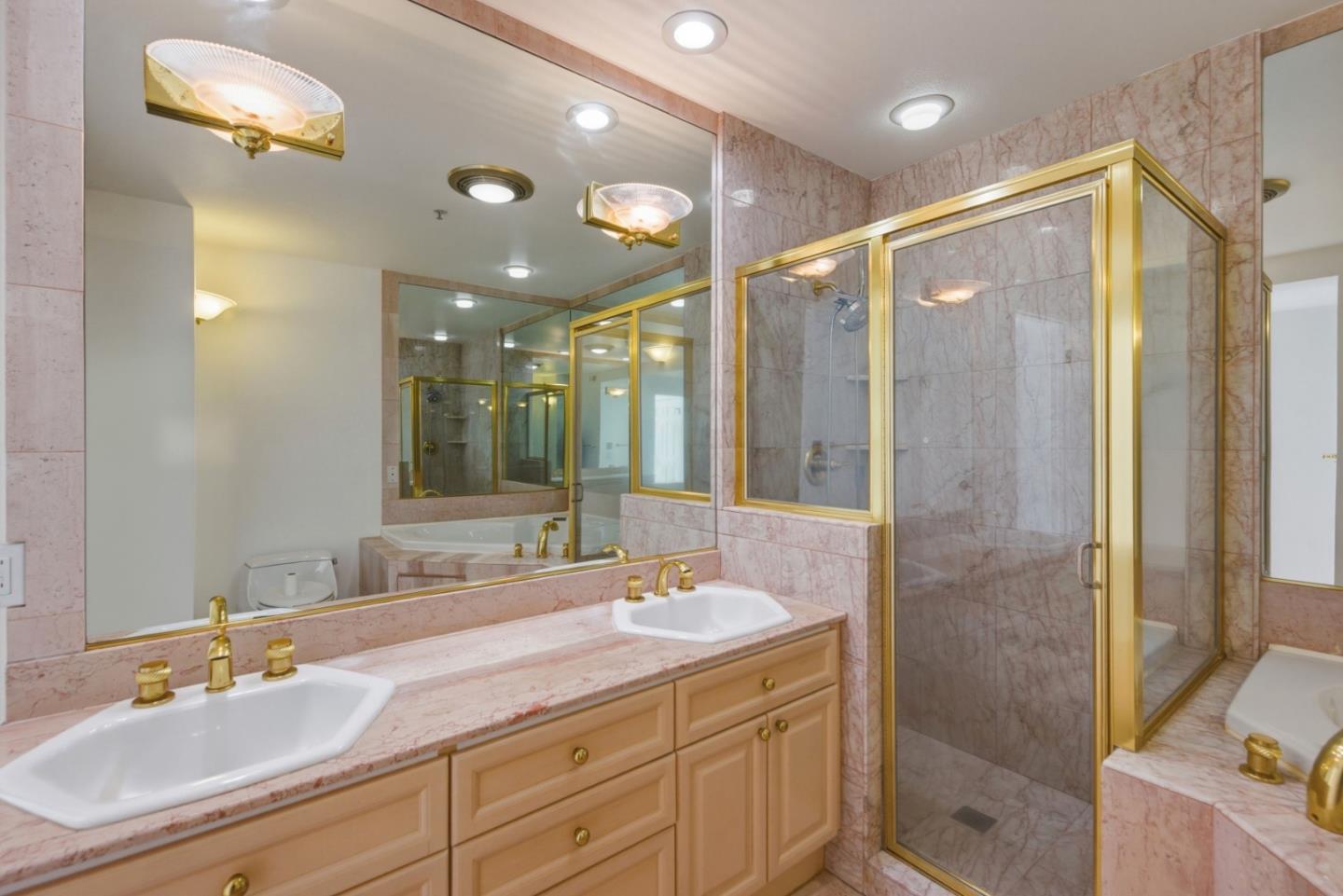 Detail Gallery Image 31 of 60 For 153 N. San Mateo Dr #204,  San Mateo,  CA 94401 - 2 Beds | 2 Baths