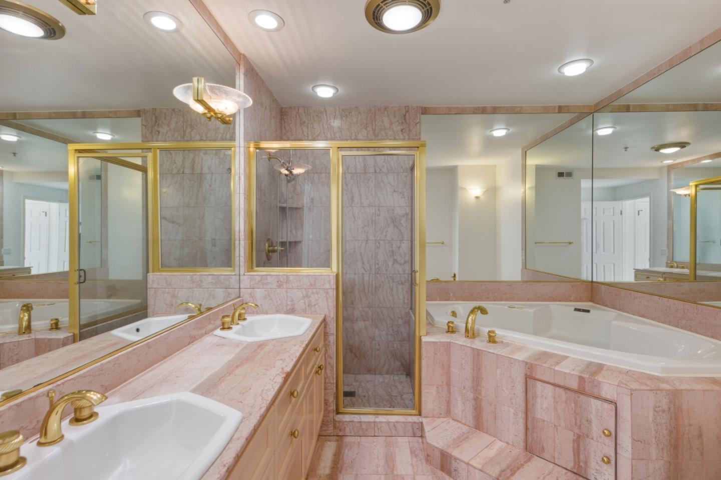 Detail Gallery Image 32 of 60 For 153 N. San Mateo Dr #204,  San Mateo,  CA 94401 - 2 Beds | 2 Baths