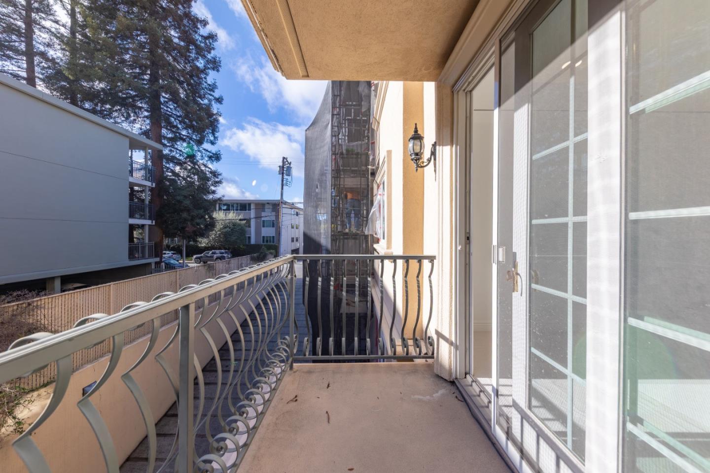 Detail Gallery Image 40 of 60 For 153 N. San Mateo Dr #204,  San Mateo,  CA 94401 - 2 Beds | 2 Baths