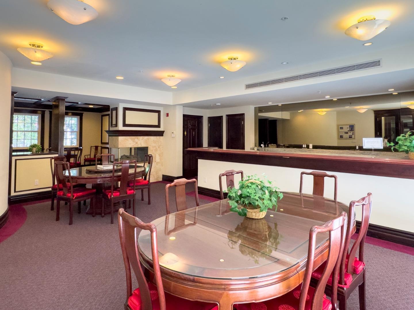 Detail Gallery Image 49 of 60 For 153 N. San Mateo Dr #204,  San Mateo,  CA 94401 - 2 Beds | 2 Baths