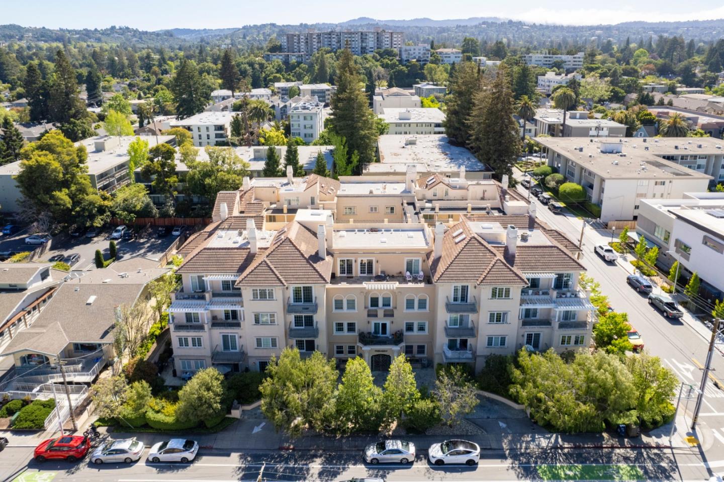 Detail Gallery Image 59 of 60 For 153 N. San Mateo Dr #204,  San Mateo,  CA 94401 - 2 Beds | 2 Baths