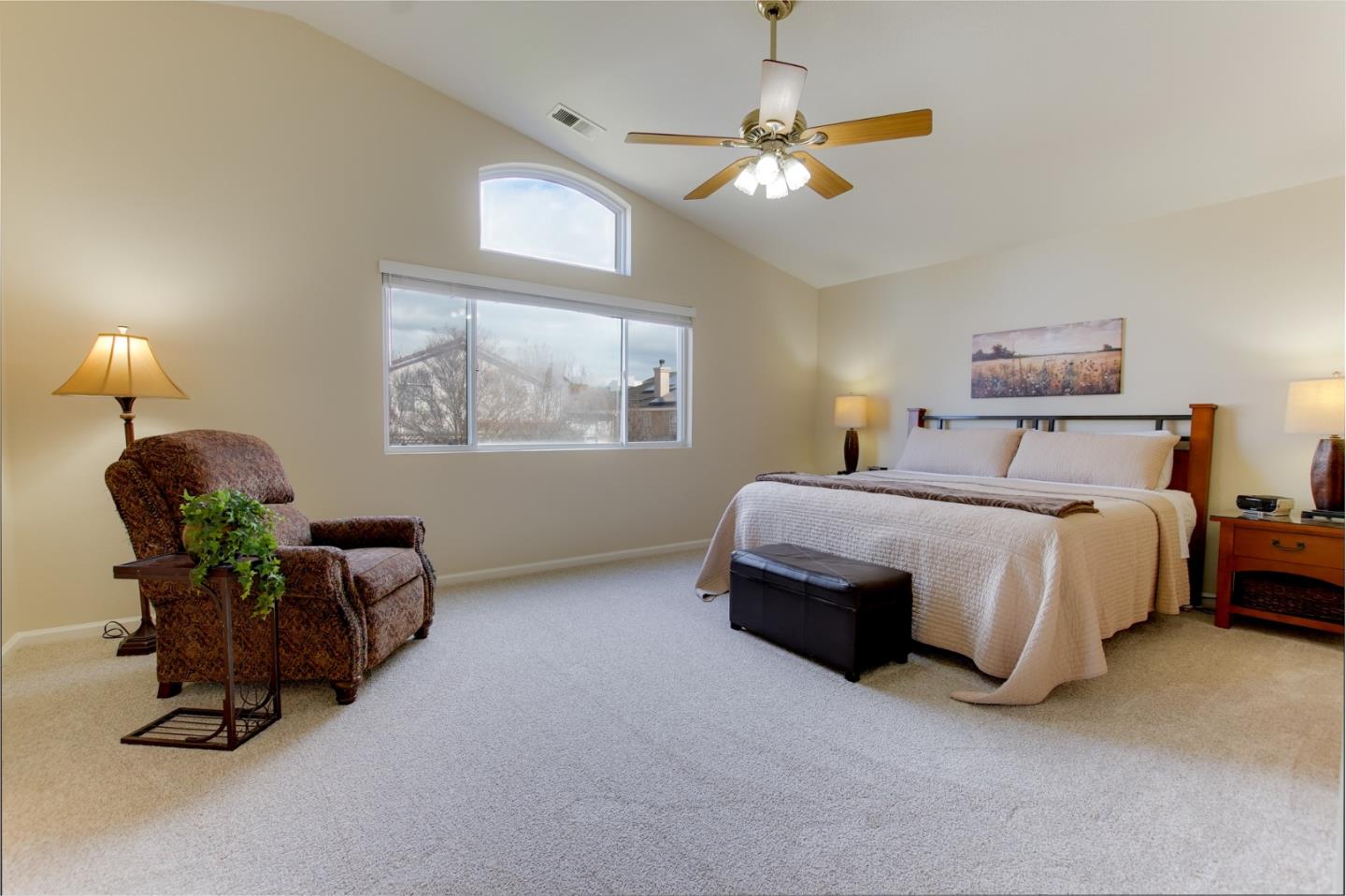 Detail Gallery Image 33 of 51 For 740 Hillock, Hollister,  CA 95023 - 4 Beds | 3 Baths