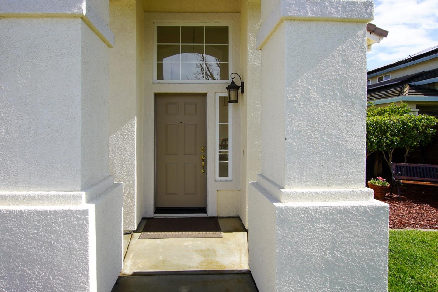 Detail Gallery Image 6 of 51 For 740 Hillock, Hollister,  CA 95023 - 4 Beds | 3 Baths