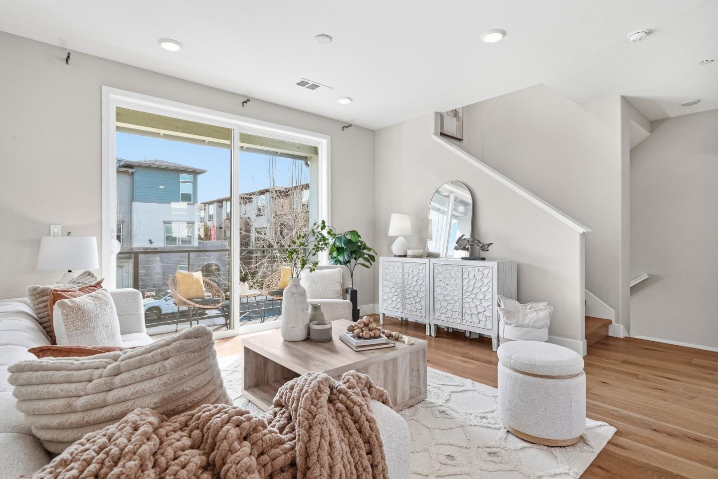 Photo #5: ML82035646 Listing: Photo #5