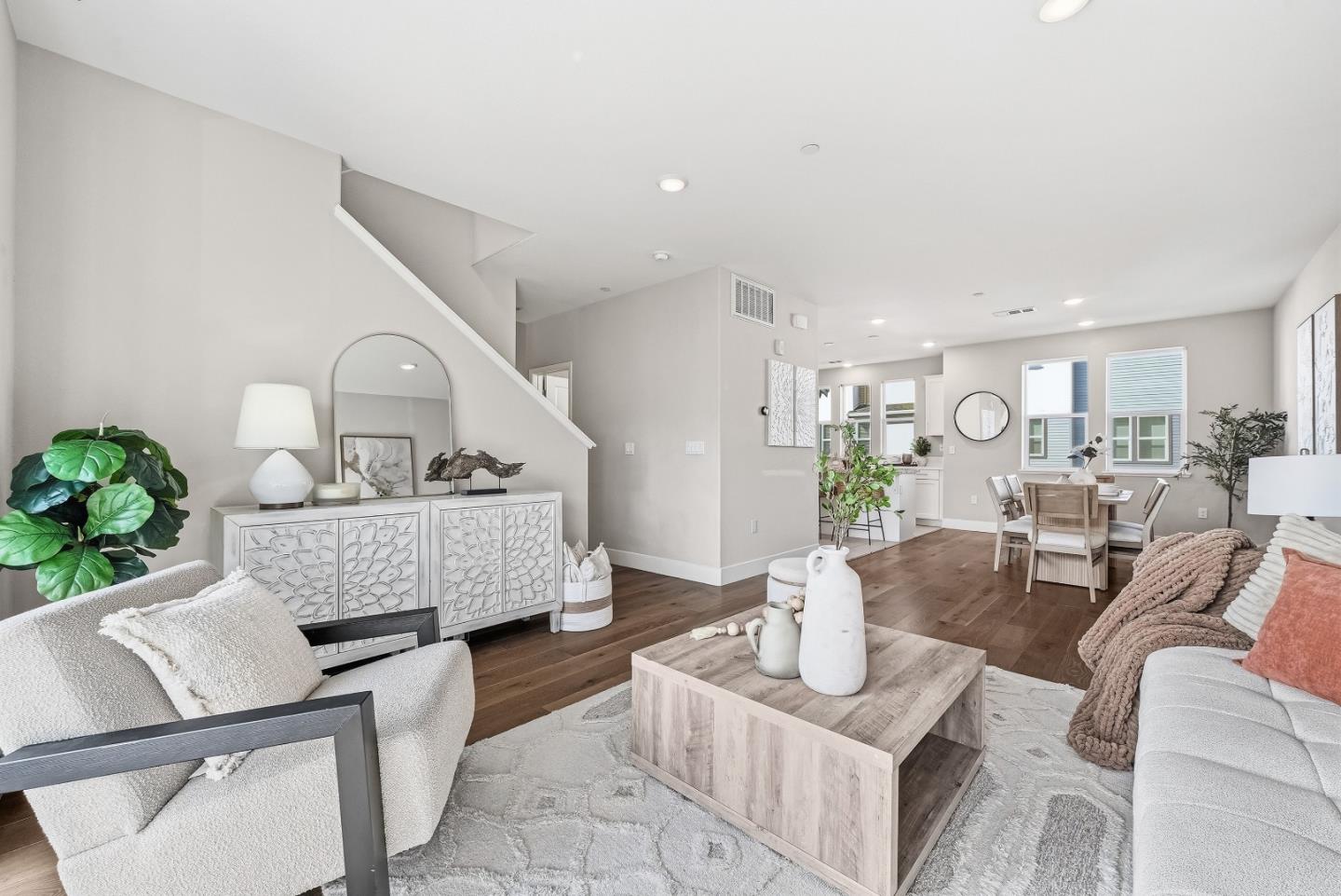 Photo #6: ML82035646 Listing: Photo #6