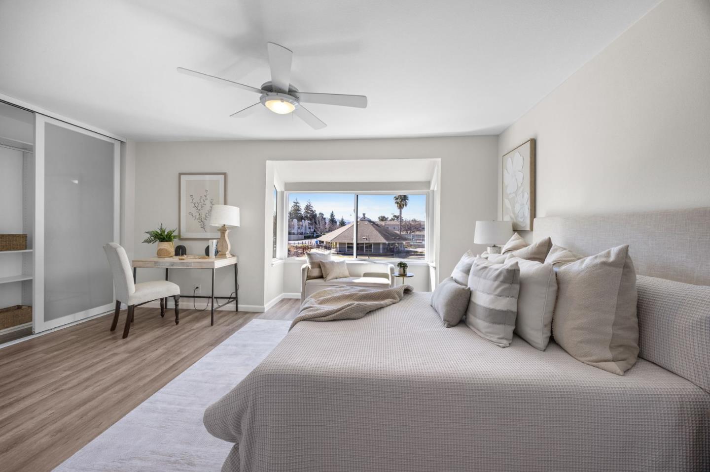 Detail Gallery Image 14 of 27 For 844 Andromeda Ln, Foster City,  CA 94404 - 3 Beds | 2/1 Baths