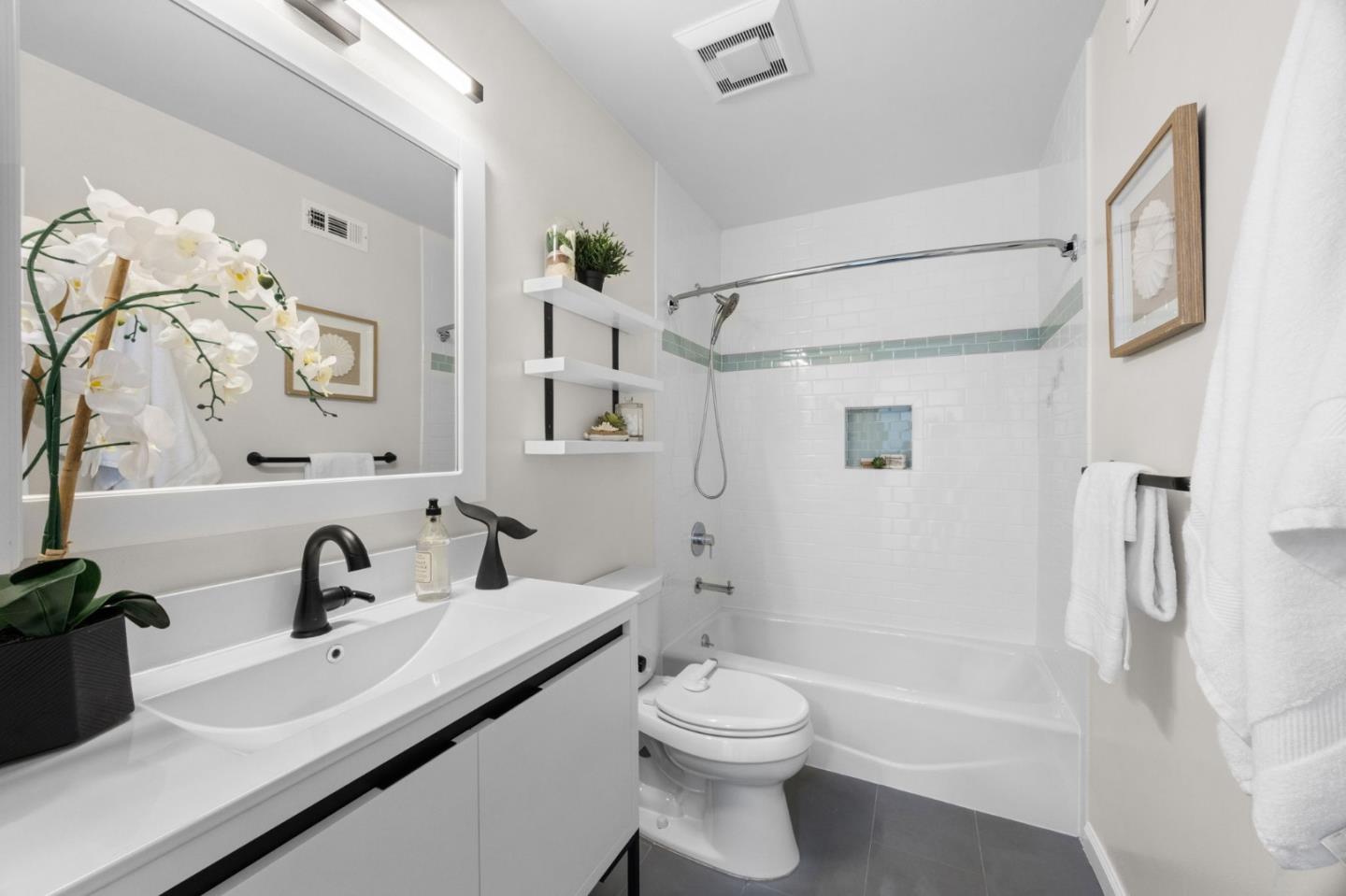 Detail Gallery Image 18 of 27 For 844 Andromeda Ln, Foster City,  CA 94404 - 3 Beds | 2/1 Baths