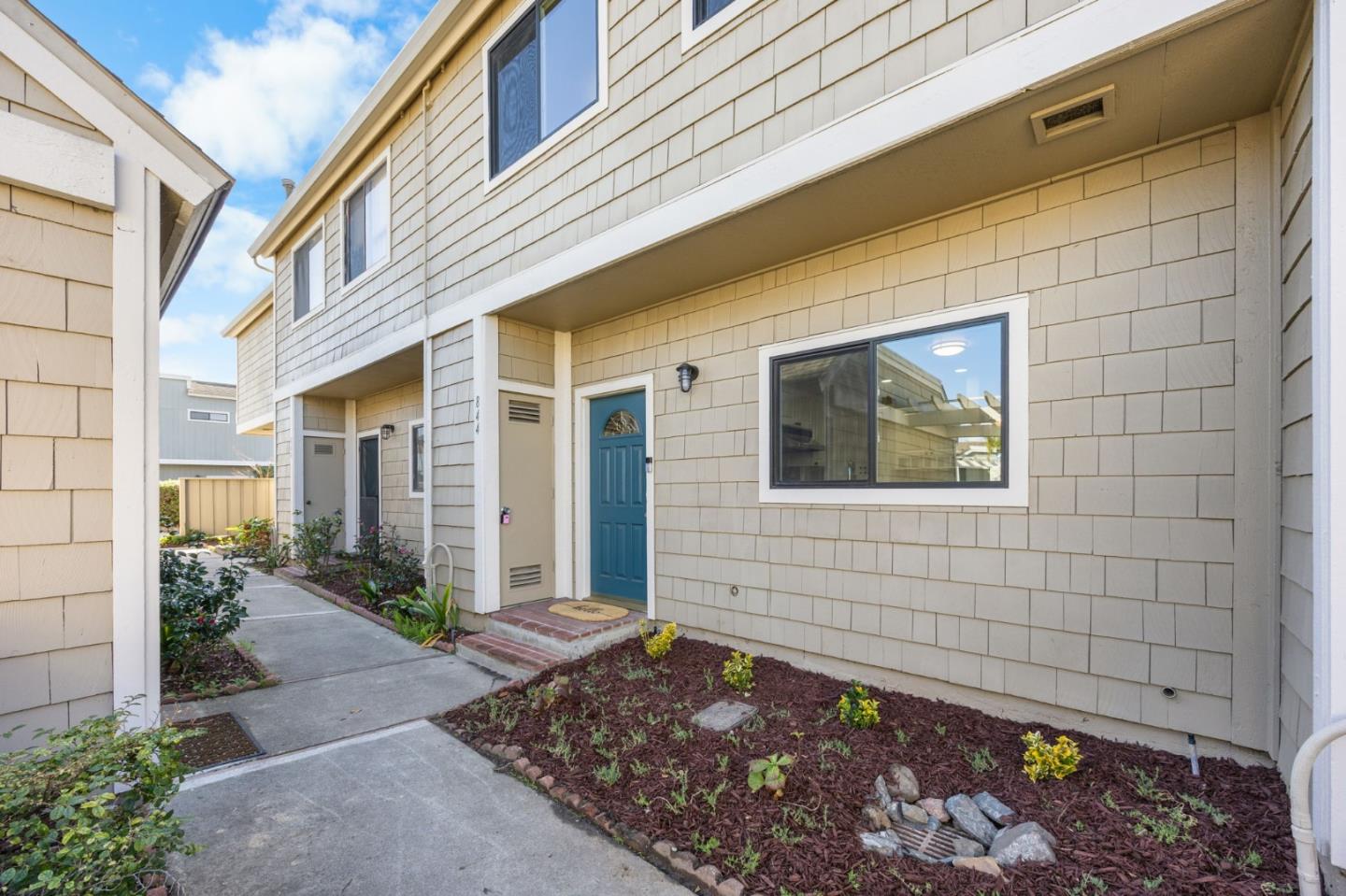 Detail Gallery Image 23 of 27 For 844 Andromeda Ln, Foster City,  CA 94404 - 3 Beds | 2/1 Baths