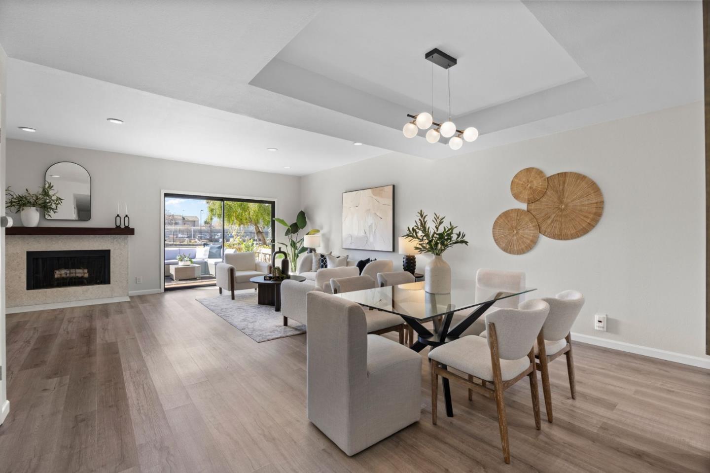 Detail Gallery Image 3 of 27 For 844 Andromeda Ln, Foster City,  CA 94404 - 3 Beds | 2/1 Baths