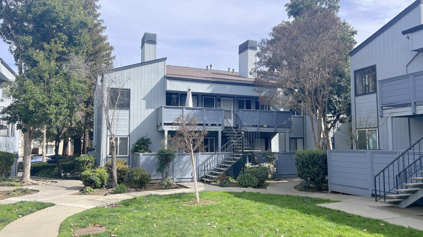 Detail Gallery Image 13 of 16 For 4849 Pine Forest Pl, San Jose,  CA 95118 - 2 Beds | 2 Baths